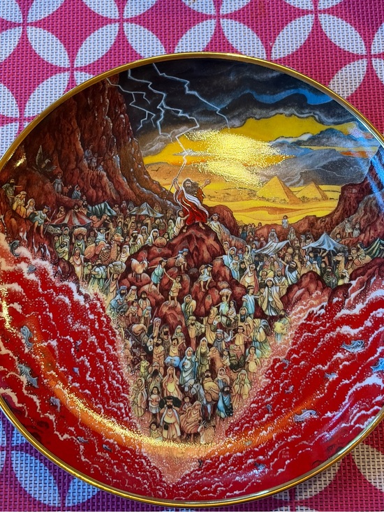 Franklin Mint Other - Like new Collectible plate by Bill Bell “Parting the Red Sea” Franklin Mint
